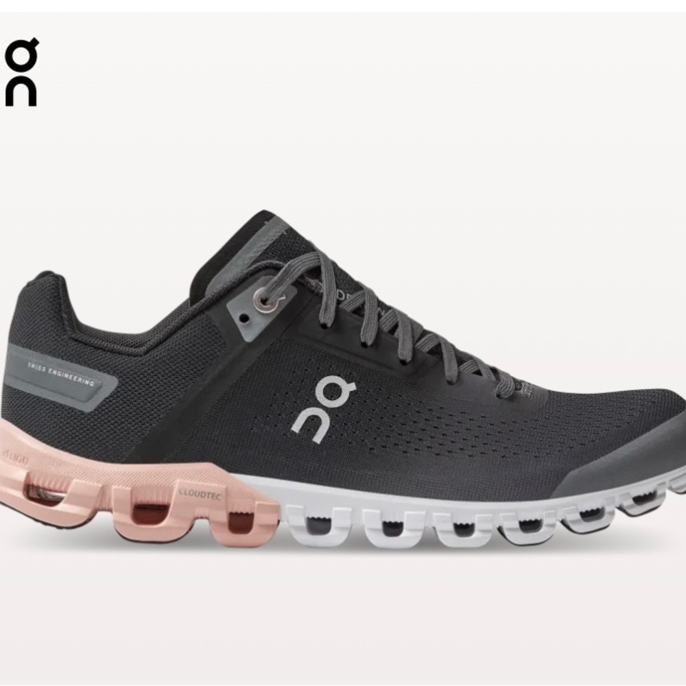 On Running CloudFlow Sneakers